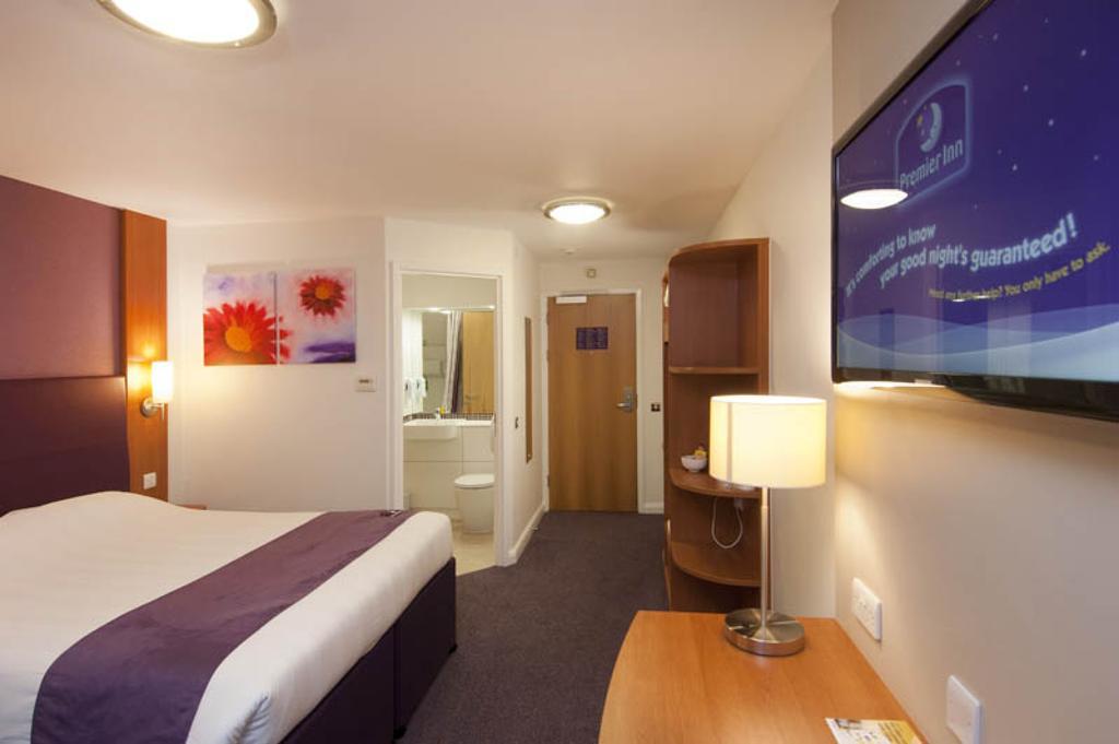 Premier Inn Shrewsbury Town Centre Εξωτερικό φωτογραφία